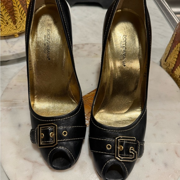 DOCE & GABBANA - AUTHENTIC — Peep Toe Pumps with Buckle Strap Heels - SIZE: 38 - Picture 12 of 16